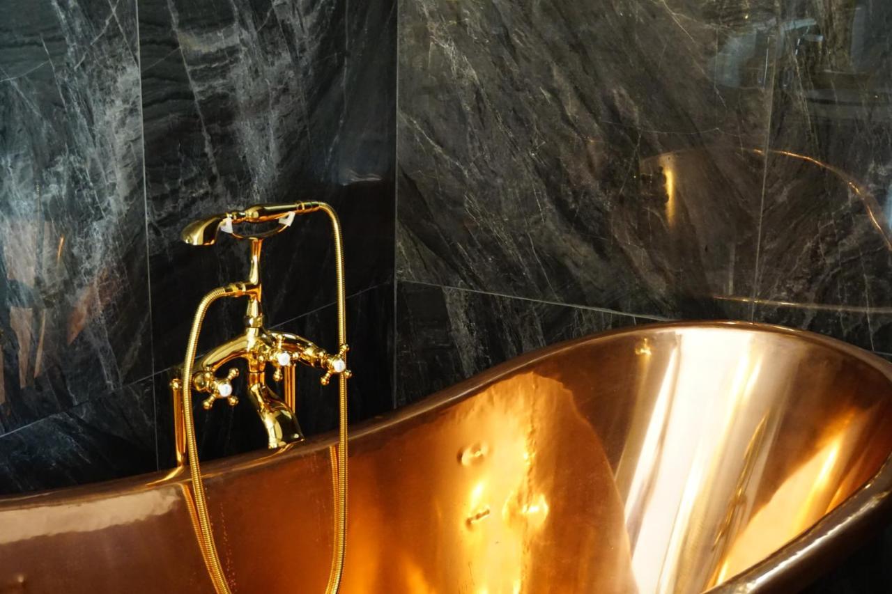 Апартаменты Manoir De La Comtesse Chailly-en-Biere Экстерьер фото